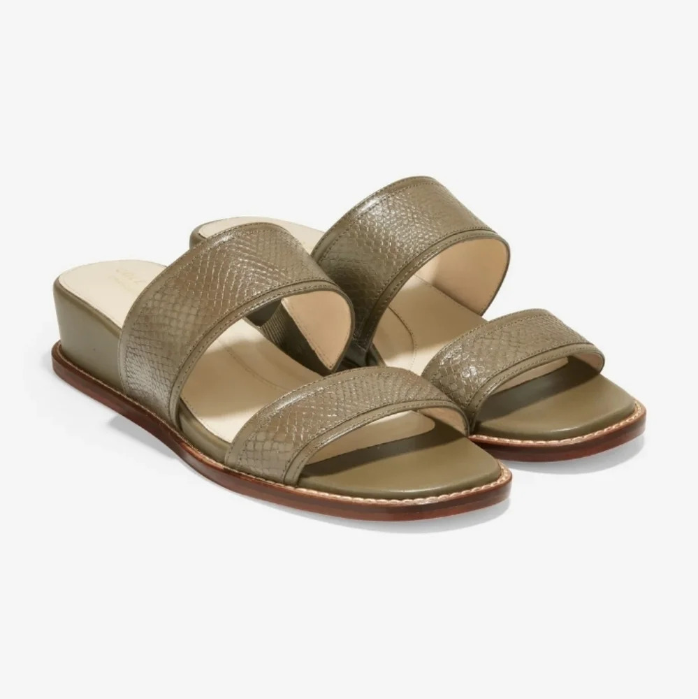 COLE HAAN Women's Wesley Demi Wedge Sandal in Berkshire Sz 9B